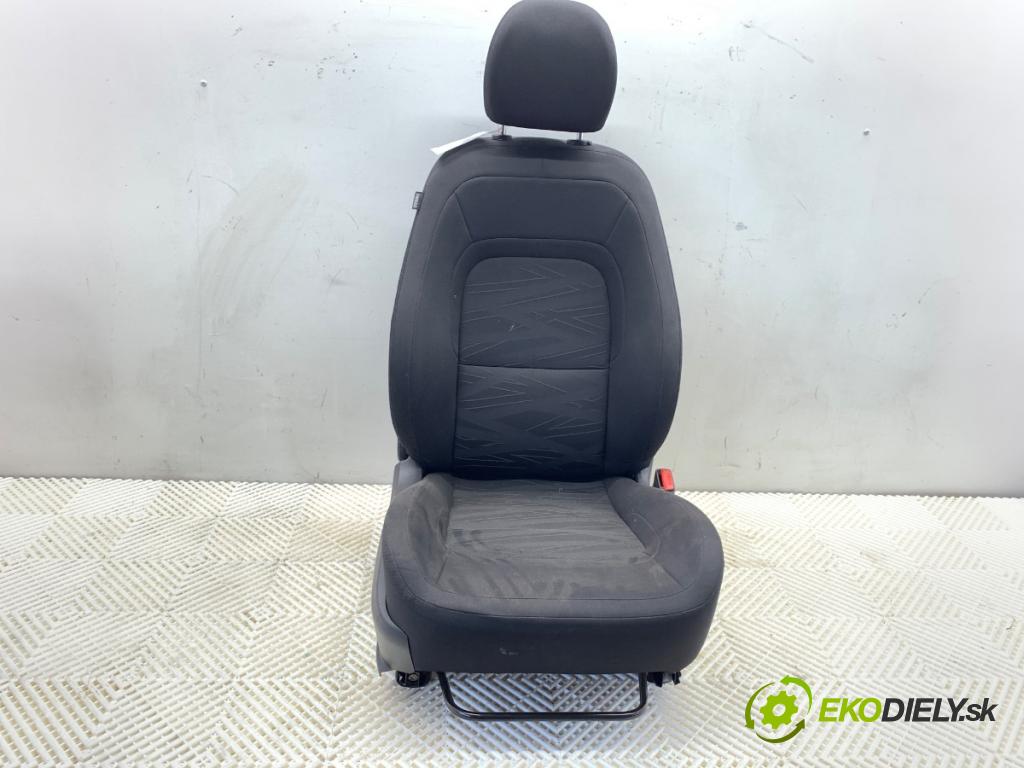 KIA CEED Kombi 2016 100 kW 1.6 CRDi 136 1582 Sedadlo pravy predný 