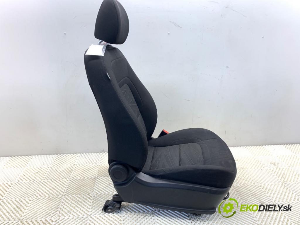 KIA CEED Kombi 2016 100 kW 1.6 CRDi 136 1582 Sedadlo pravy predný