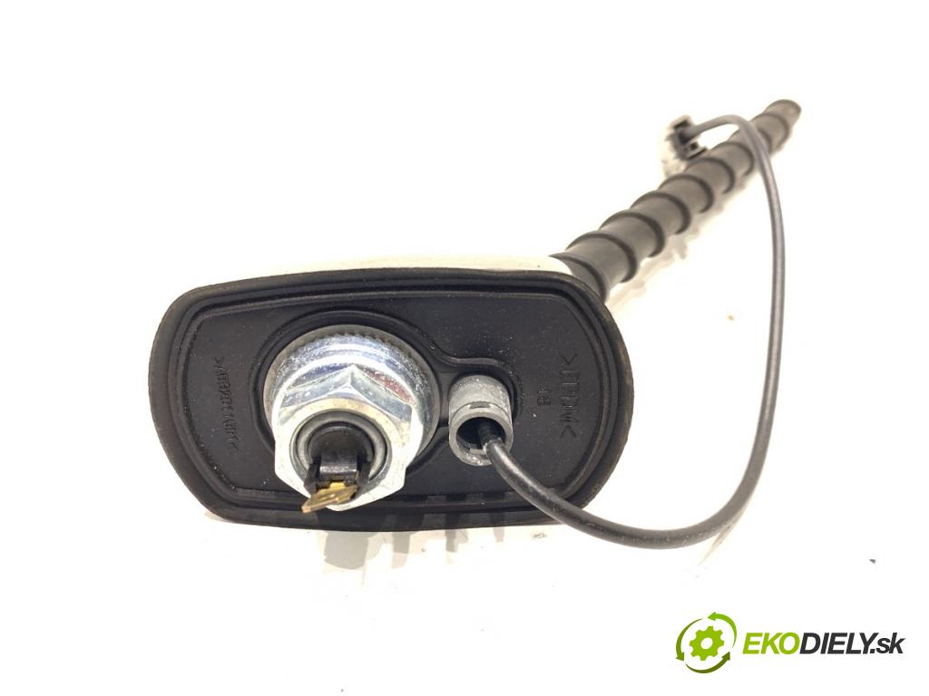 KIA CEED Kombi 2016 100 kW 1.6 CRDi 136 1582 ANTENA