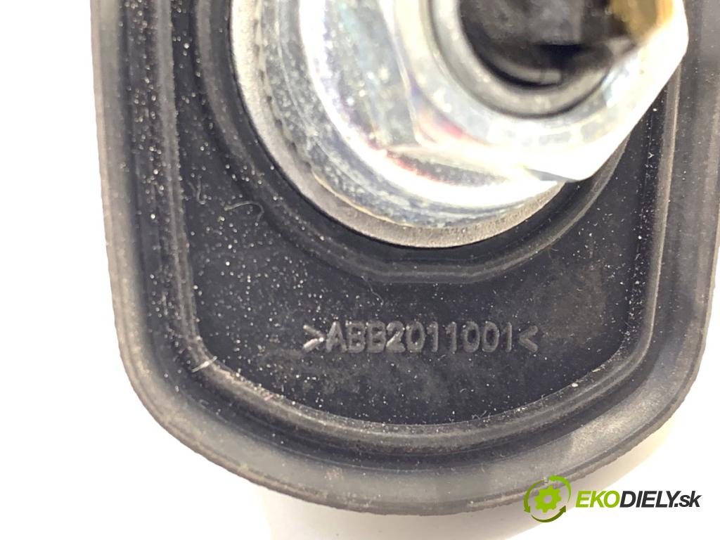 KIA CEED Kombi 2016 100 kW 1.6 CRDi 136 1582 ANTENA