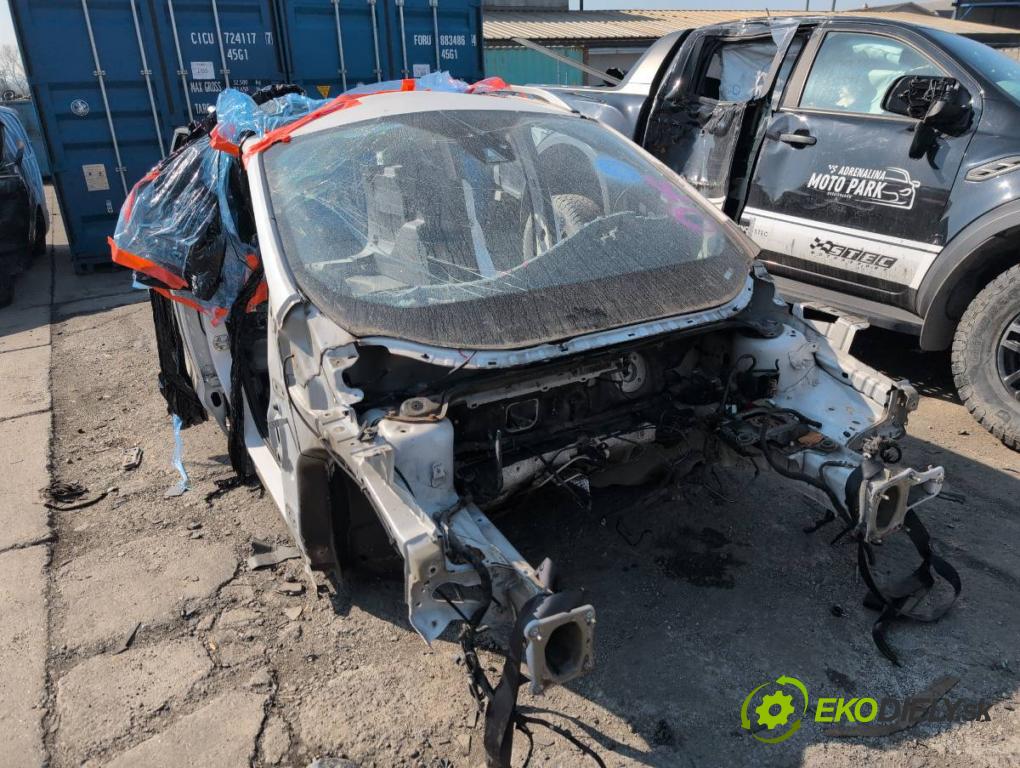 FORD USA ESCAPE III  2017 179 kW 2.0 179 kW [242 KM] 2017 - 2018 1983 karoséria ČTVRŤÁK: Blatník prah strecha PODŁUŻNICA 