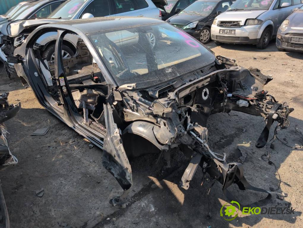 SKODA SUPERB III liftback 2018 110 kW 2.0 TDI 1968 karoséria ČTVRŤÁK: Blatník prah strecha PODŁUŻNICA