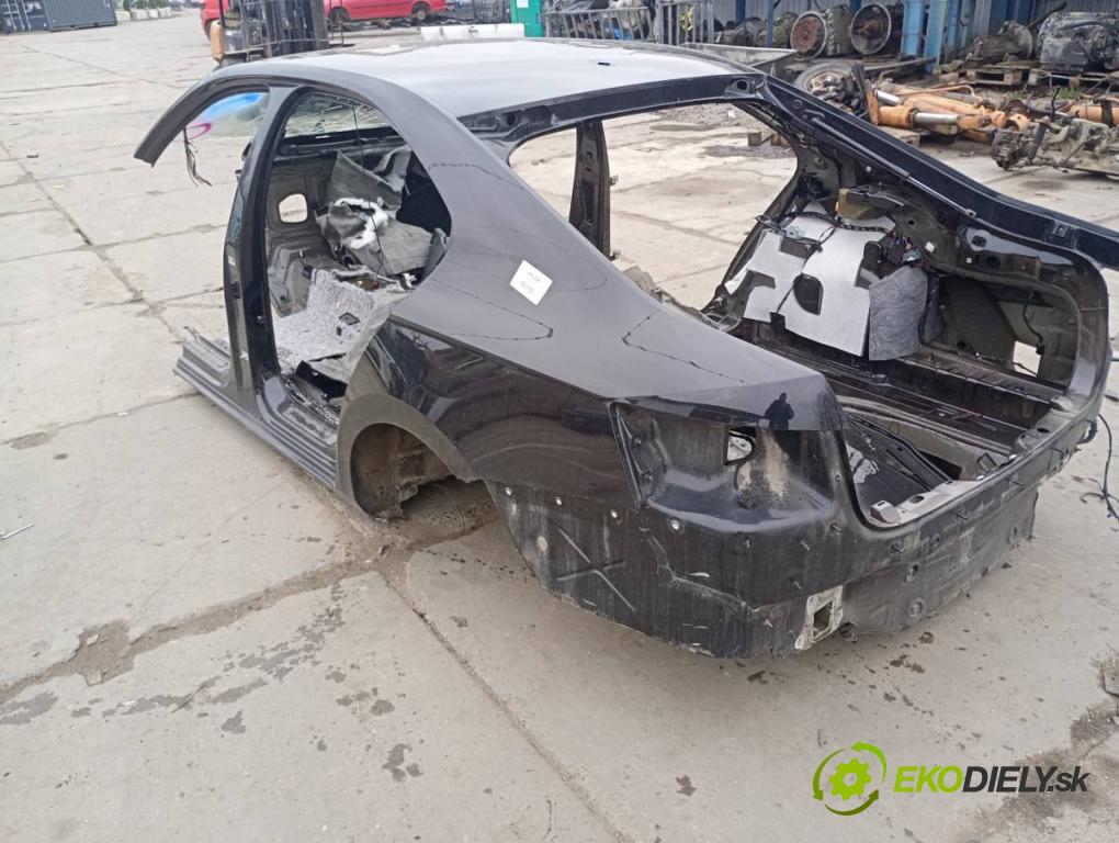 SKODA SUPERB III liftback 2018 110 kW 2.0 TDI 1968 karoséria ČTVRŤÁK: Blatník prah strecha PODŁUŻNICA 