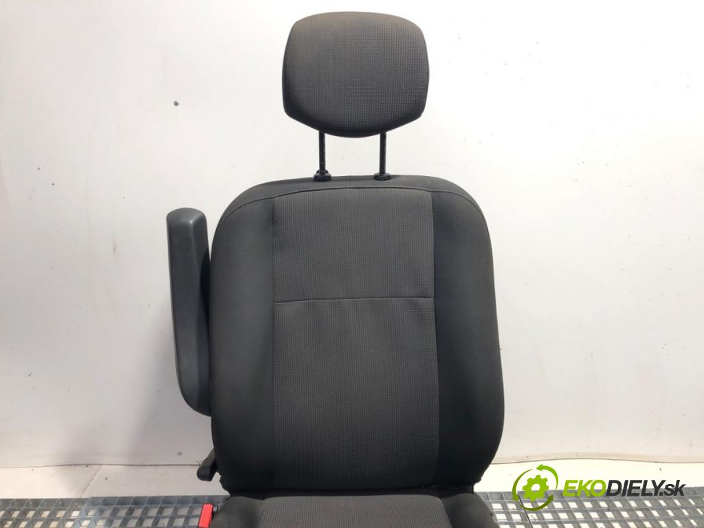 RENAULT MASTER III Skrzynia 2021 120 kW 2.3 dCi 165 FWD (FV0P, FV0U, FV11, FV12) 2298 Sedadlo ľavy predný