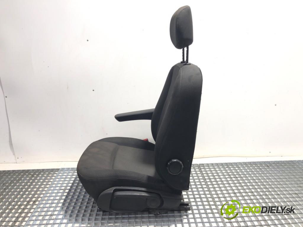 RENAULT MASTER III Skrzynia 2021 120 kW 2.3 dCi 165 FWD (FV0P, FV0U, FV11, FV12) 2298 sedadlo levý přední část