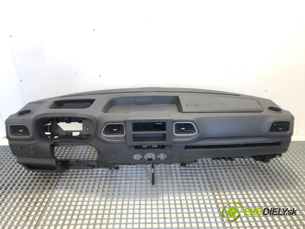 RENAULT MASTER III Skrzynia 2021 120 kW 2.3 dCi 165 FWD (FV0P, FV0U, FV11, FV12) 2298 Palubná doska  (Palubná doska)