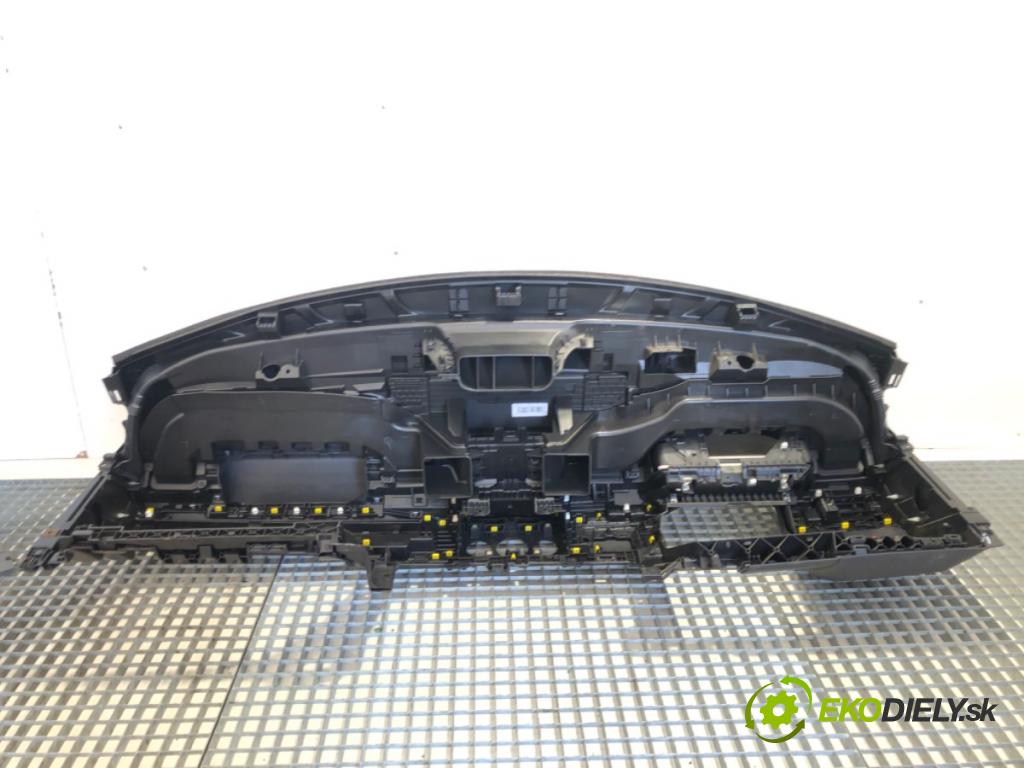 RENAULT MASTER III Skrzynia 2021 120 kW 2.3 dCi 165 FWD (FV0P, FV0U, FV11, FV12) 2298 Palubná doska  (Palubná doska)