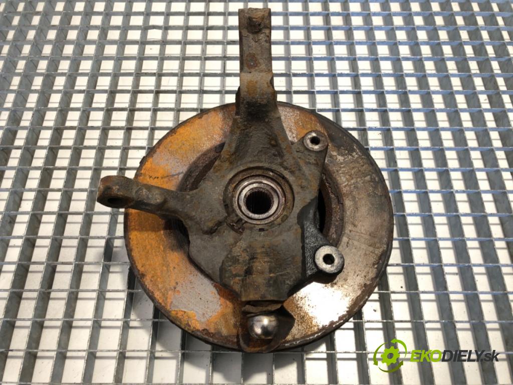 RENAULT TRAFIC II Autobus 2009 84 kW 2.0 dCi 115 1995 náboj ľavy predný 