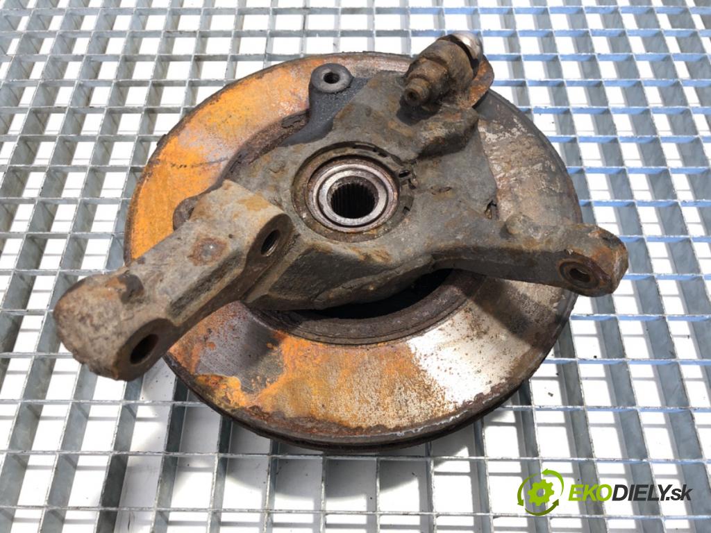 RENAULT TRAFIC II Autobus 2009 84 kW 2.0 dCi 115 1995 náboj ľavy predný