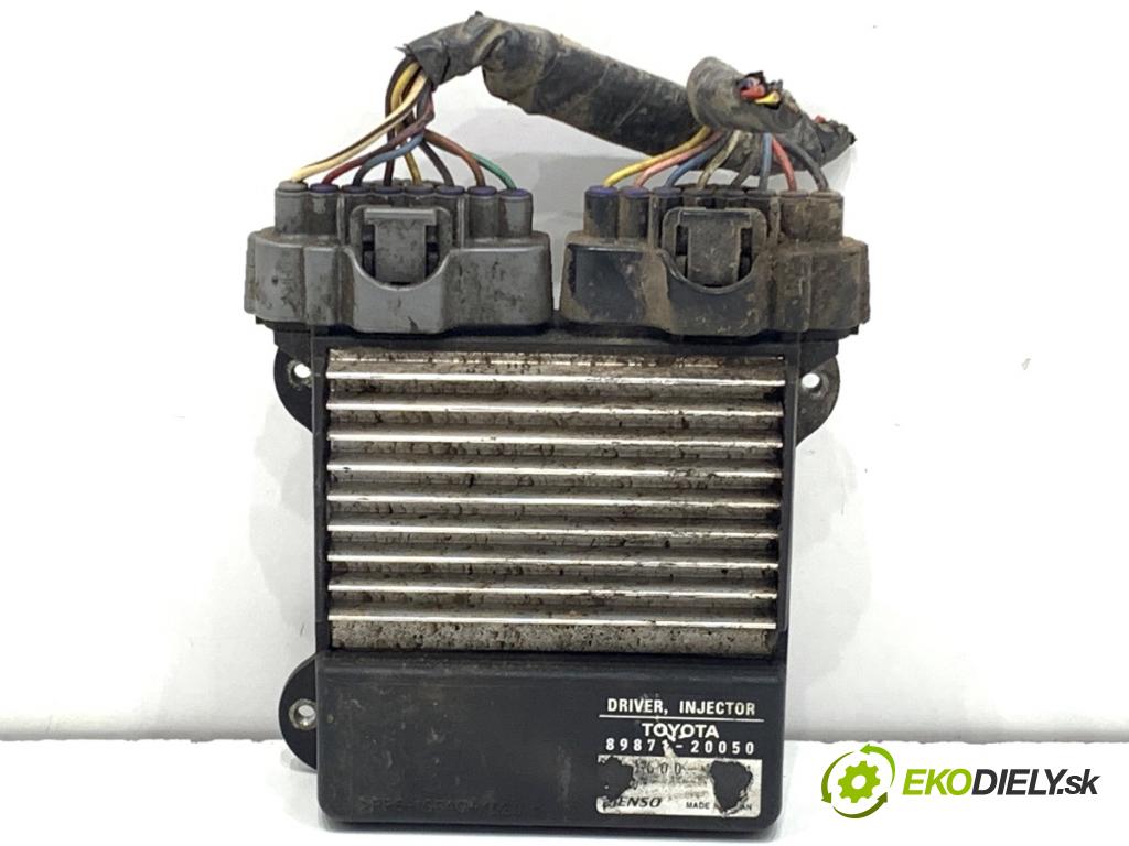 TOYOTA LAND CRUISER J12 samochód terenowy zamknięty 2006 127 kW 3.0 D-4D (KDJ120, KDJ125, KDJ121) 2982 Modul VSTREKOVAČE: 89871-20050