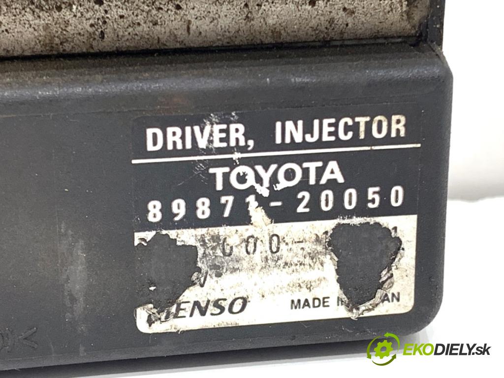 TOYOTA LAND CRUISER J12 samochód terenowy zamknięty 2006 127 kW 3.0 D-4D (KDJ120, KDJ125, KDJ121) 2982 Modul VSTREKOVAČE: 89871-20050