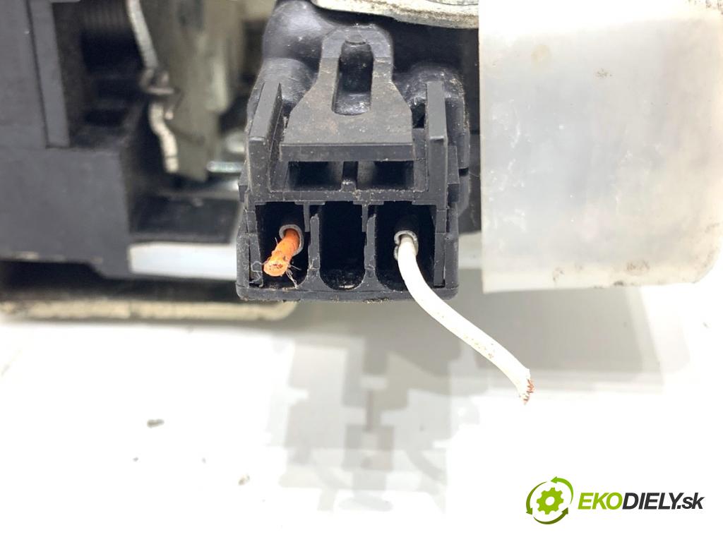 RENAULT THALIA II sedan 2011 55 kW 1.2 16V (LU2V) 1149 zámok dveře pravý přední část 805024379R