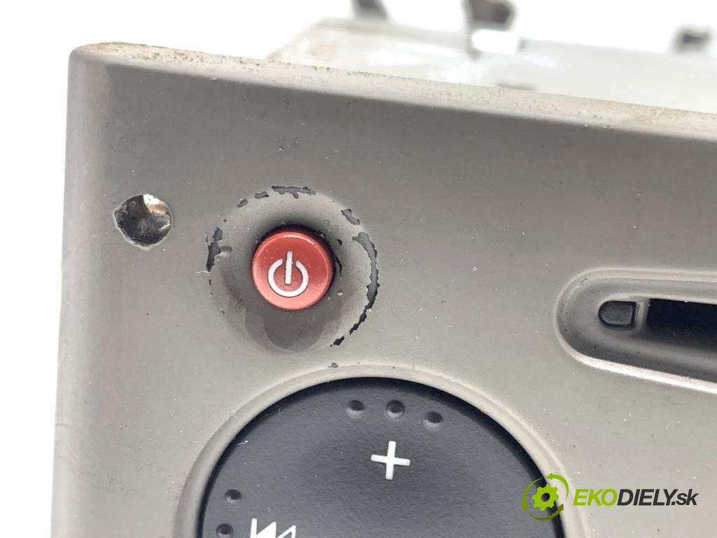 RENAULT THALIA II sedan 2011 55 kW 1.2 16V (LU2V) 1149 RADIO 8200791253 (Audio zariadenie)