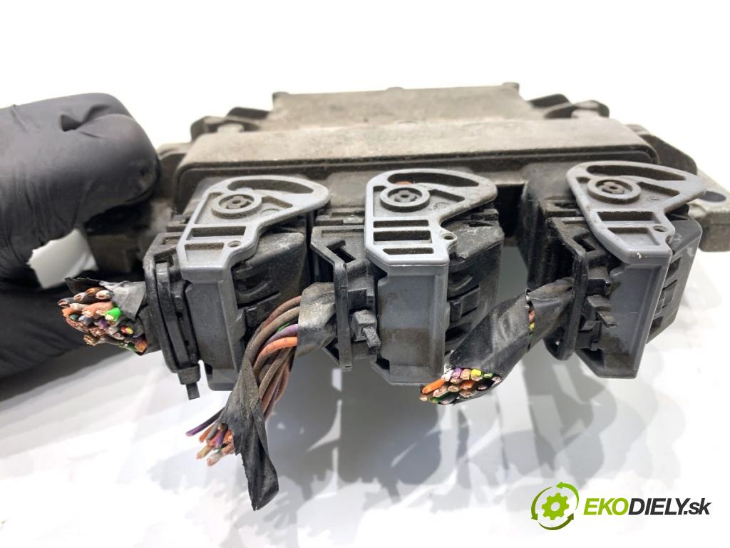 RENAULT THALIA II sedan 2011 55 kW 1.2 16V (LU2V) 1149 řídící jednotka motora 8201117953 (Řídicí jednotka)