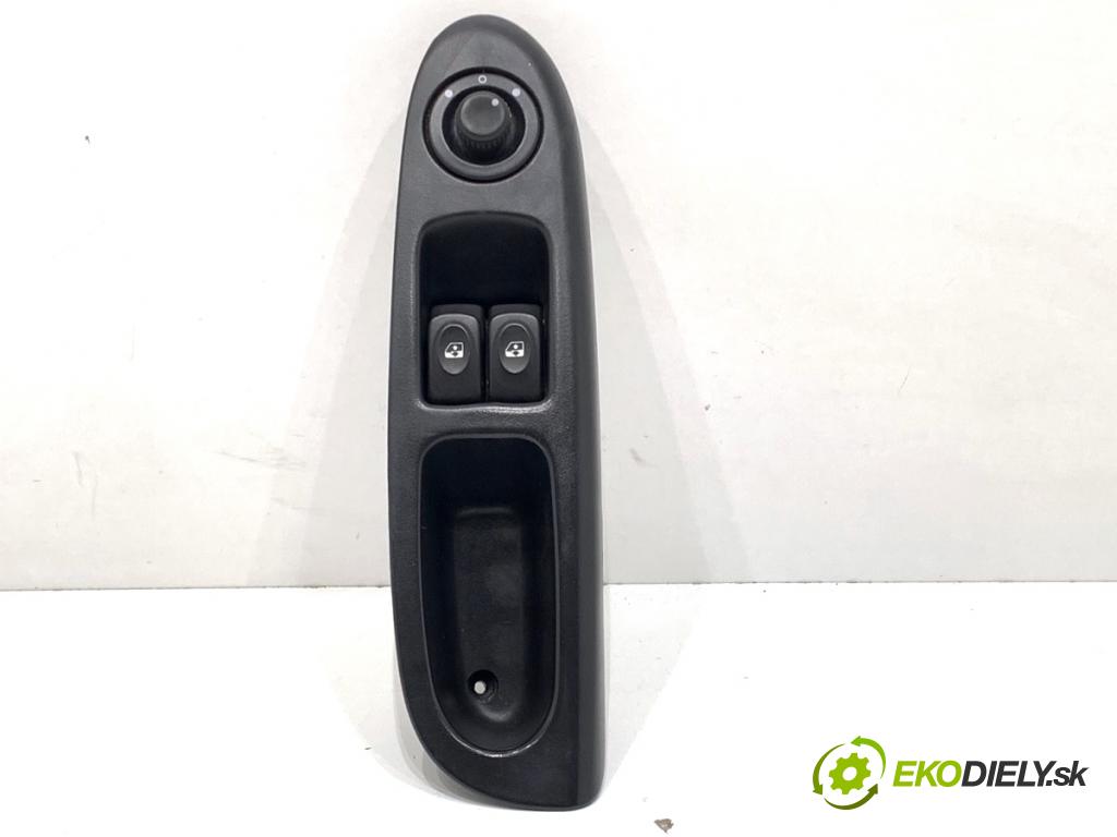 RENAULT THALIA II sedan 2011 55 kW 1.2 16V (LU2V) 1149 přepínač oken 8200507734 (Páčky pod volantem)