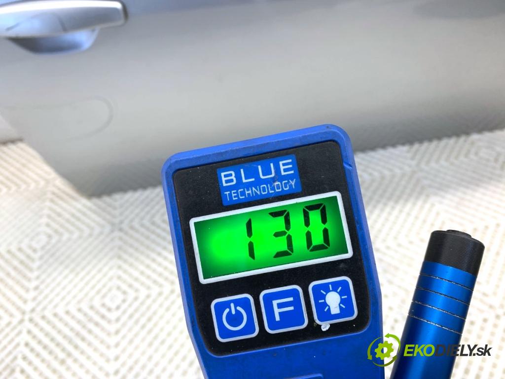 RENAULT THALIA II sedan 2011 55 kW 1.2 16V (LU2V) 1149 Dvere pravy predný