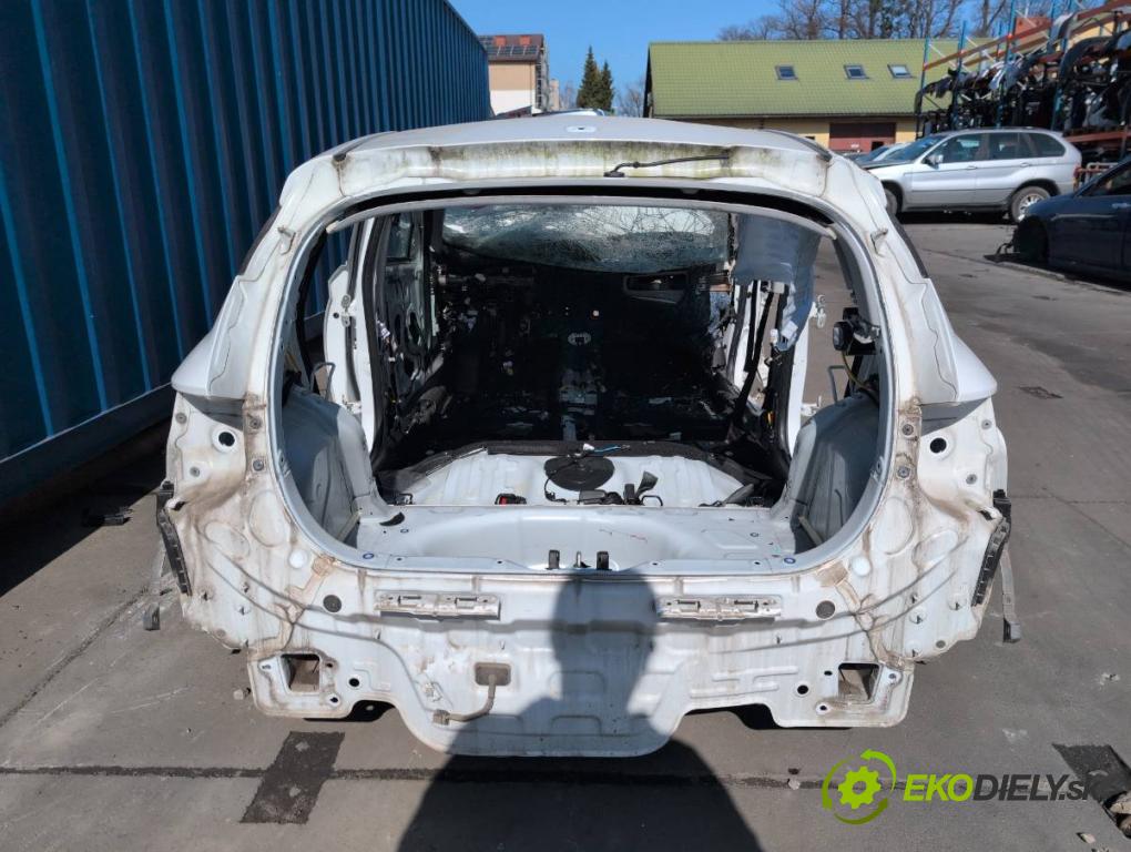 HYUNDAI i20 III liftback 2020 62 kW 1.2 1197 KAROSERIA ČTVRŤÁK blatník práh střecha PODŁUŻNICA