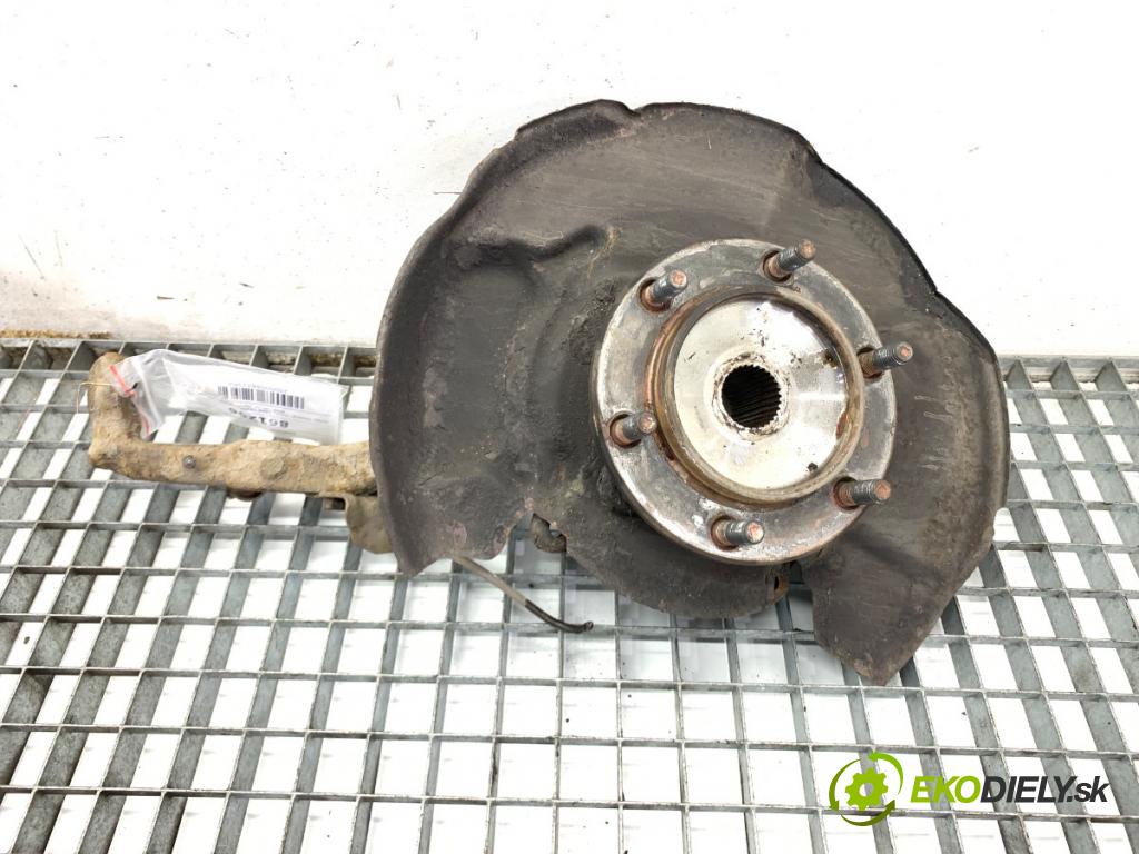 TOYOTA LAND CRUISER J12 samochód terenowy zamknięty 2006 127 kW 3.0 D-4D (KDJ120, KDJ125, KDJ121) 2982 náboj pravy predný 