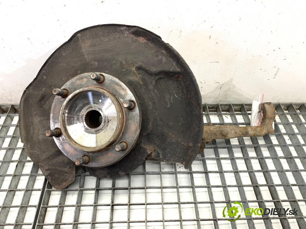 TOYOTA LAND CRUISER J12 samochód terenowy zamknięty 2006 127 kW 3.0 D-4D (KDJ120, KDJ125, KDJ121) 2982 náboj levý přední část 