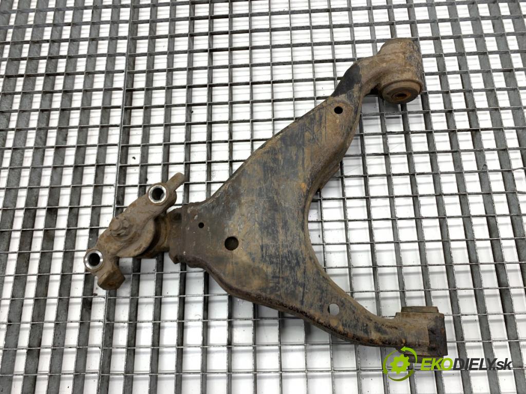 TOYOTA LAND CRUISER J12 samochód terenowy zamknięty 2006 127 kW 3.0 D-4D (KDJ120, KDJ125, KDJ121) 2982 Rameno ľavy predný 