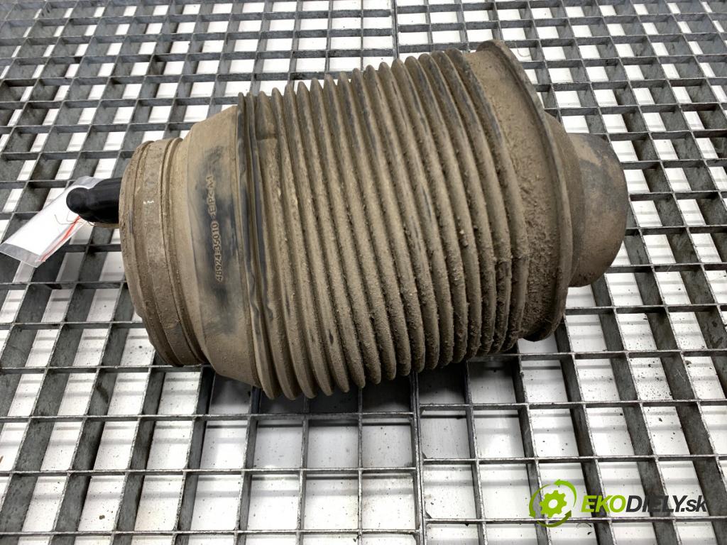 TOYOTA LAND CRUISER J12 samochód terenowy zamknięty 2006 127 kW 3.0 D-4D (KDJ120, KDJ125, KDJ121) 2982 AirBag nápravy pravý zadní část 48924-35010