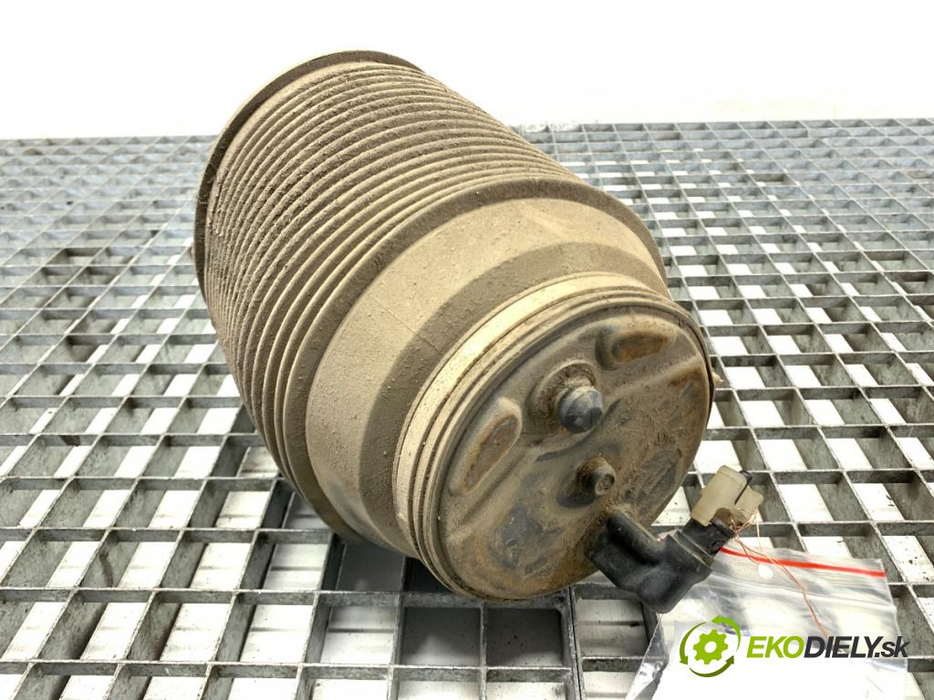 TOYOTA LAND CRUISER J12 samochód terenowy zamknięty 2006 127 kW 3.0 D-4D (KDJ120, KDJ125, KDJ121) 2982 AirBag nápravy pravý zadní část 48924-35010