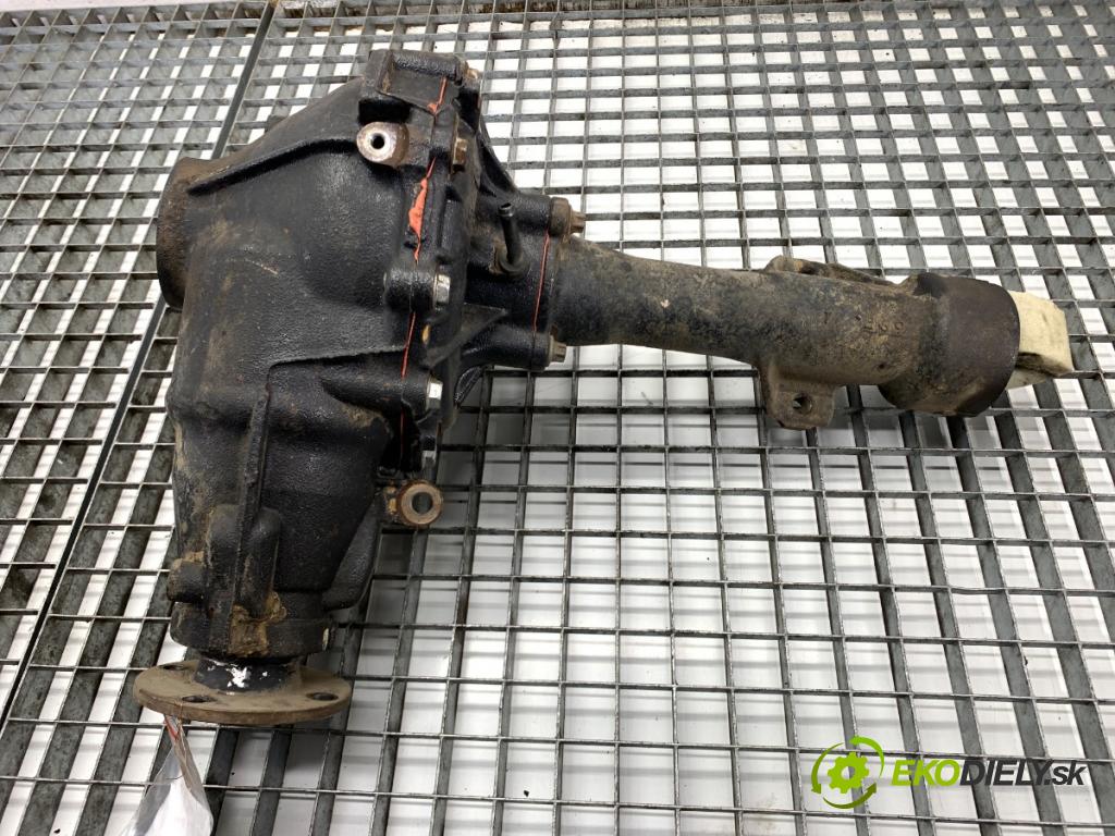 TOYOTA LAND CRUISER J12 samochód terenowy zamknięty 2006 127 kW 3.0 D-4D (KDJ120, KDJ125, KDJ121) 2982 Most diferenciál přední část 