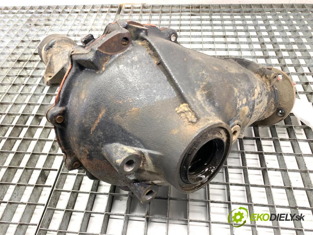 TOYOTA LAND CRUISER J12 samochód terenowy zamknięty 2006 127 kW 3.0 D-4D (KDJ120, KDJ125, KDJ121) 2982 Most ,diferenciál predný