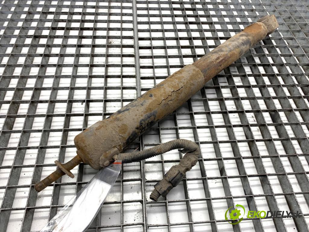 TOYOTA LAND CRUISER J12 samochód terenowy zamknięty 2006 127 kW 3.0 D-4D (KDJ120, KDJ125, KDJ121) 2982 tlumič pravý zadní část