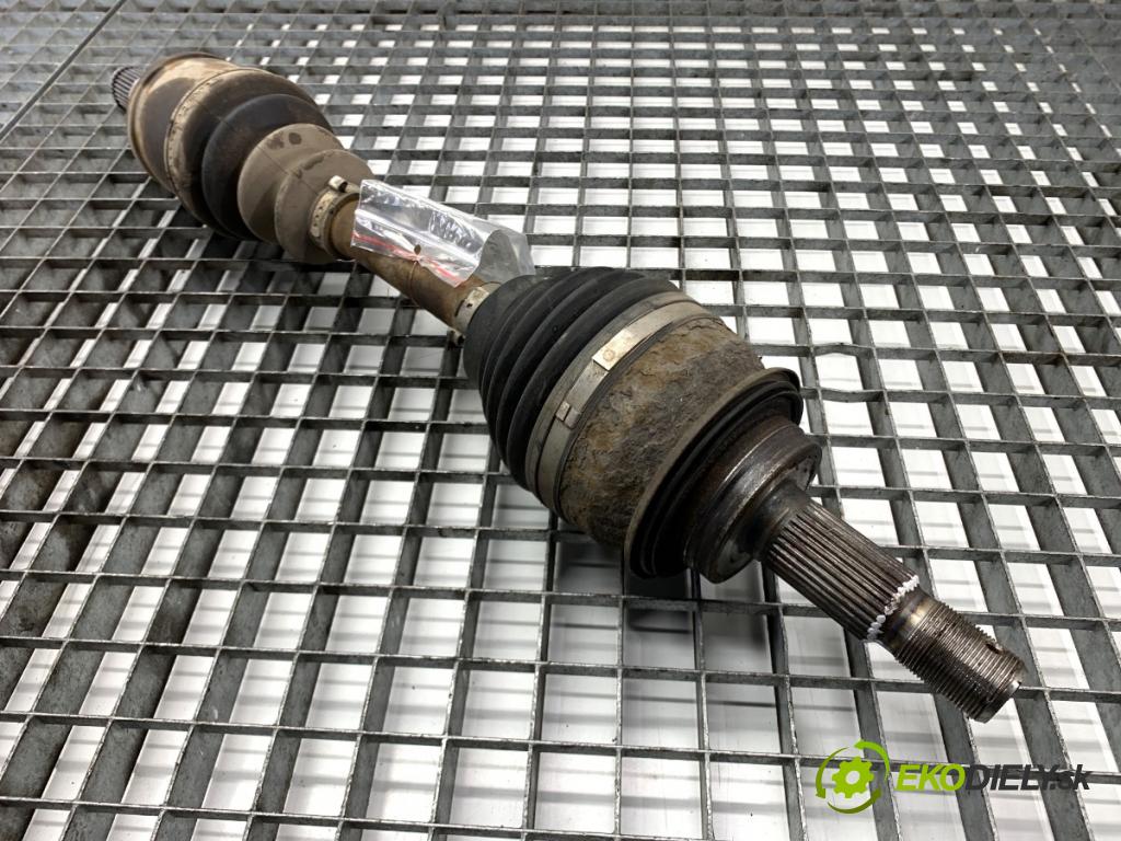 TOYOTA LAND CRUISER J12 samochód terenowy zamknięty 2006 127 kW 3.0 D-4D (KDJ120, KDJ125, KDJ121) 2982 Poloos ľavy predný