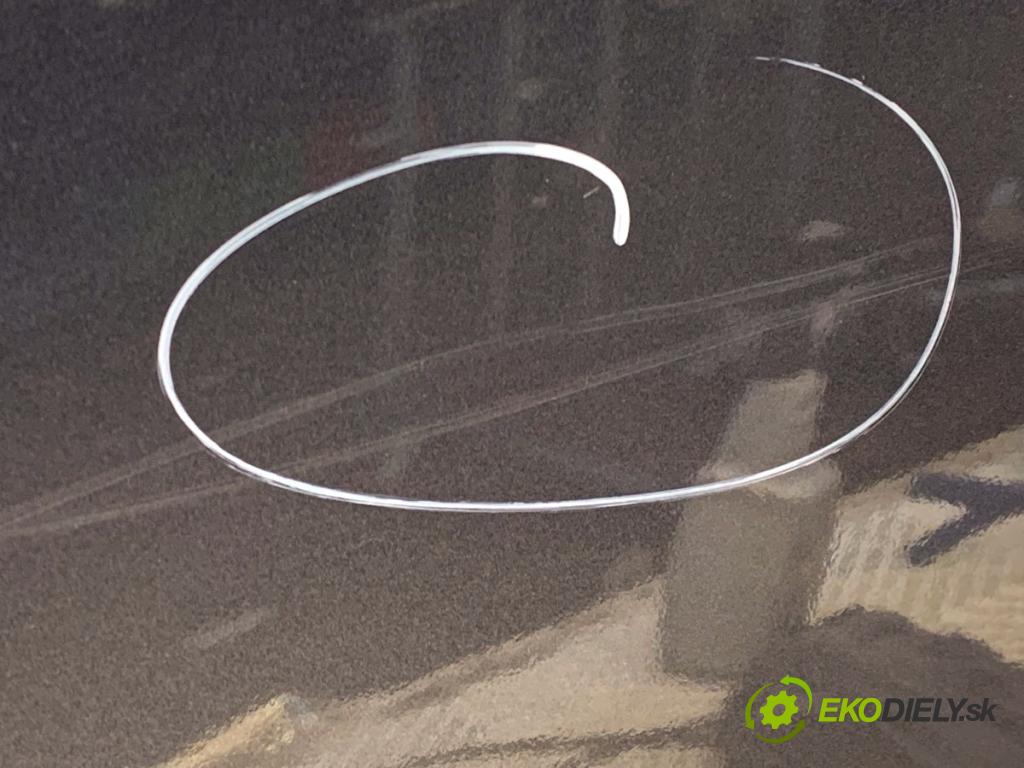 LEXUS IS sedan 2019 133 kW 300h (AVE30_) 2494 Dvere pravy zad