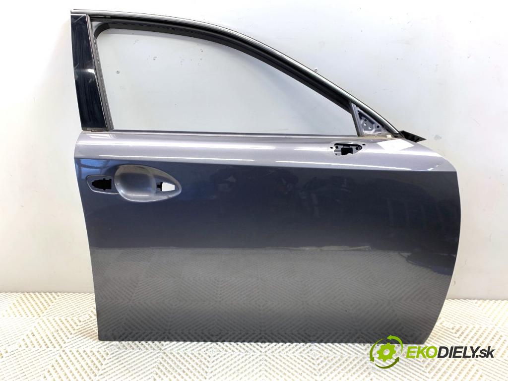 LEXUS IS sedan 2019 133 kW 300h (AVE30_) 2494 dveře pravý přední část 