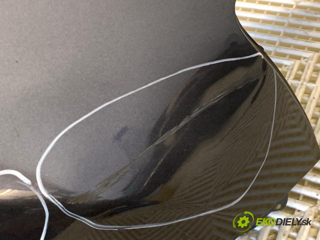 LEXUS IS sedan 2019 133 kW 300h (AVE30_) 2494 Blatník pravy predný