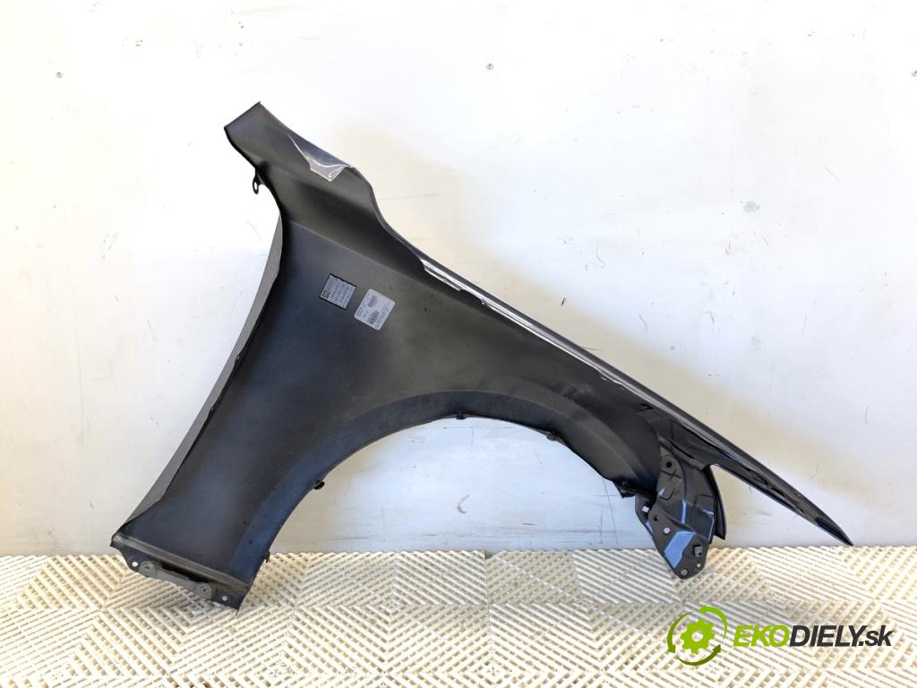 LEXUS IS sedan 2019 133 kW 300h (AVE30_) 2494 Blatník ľavy predný