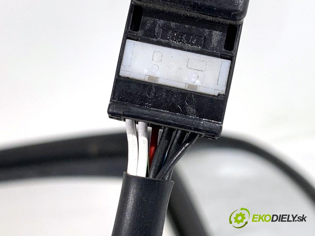 RENAULT MASTER III Skrzynia 2021 120 kW 2.3 dCi 165 FWD (FV0P, FV0U, FV11, FV12) 2298 zpětné zrcátko pravý