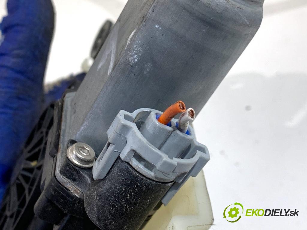 RENAULT MASTER III Skrzynia 2021 120 kW 2.3 dCi 165 FWD (FV0P, FV0U, FV11, FV12) 2298 Mechanizmus okna ľavy predný 128001032