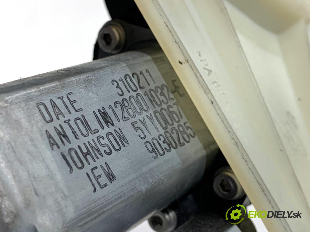 RENAULT MASTER III Skrzynia 2021 120 kW 2.3 dCi 165 FWD (FV0P, FV0U, FV11, FV12) 2298 Mechanizmus okna ľavy predný 128001032