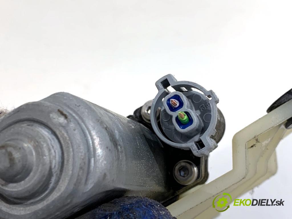 RENAULT MASTER III Skrzynia 2021 120 kW 2.3 dCi 165 FWD (FV0P, FV0U, FV11, FV12) 2298 Mechanizmus okna pravy predný 128001031