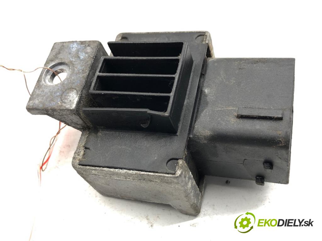 RENAULT MASTER III Skrzynia 2021 120 kW 2.3 dCi 165 FWD (FV0P, FV0U, FV11, FV12) 2298 relé svíček žhavení 110678071R (Relé)