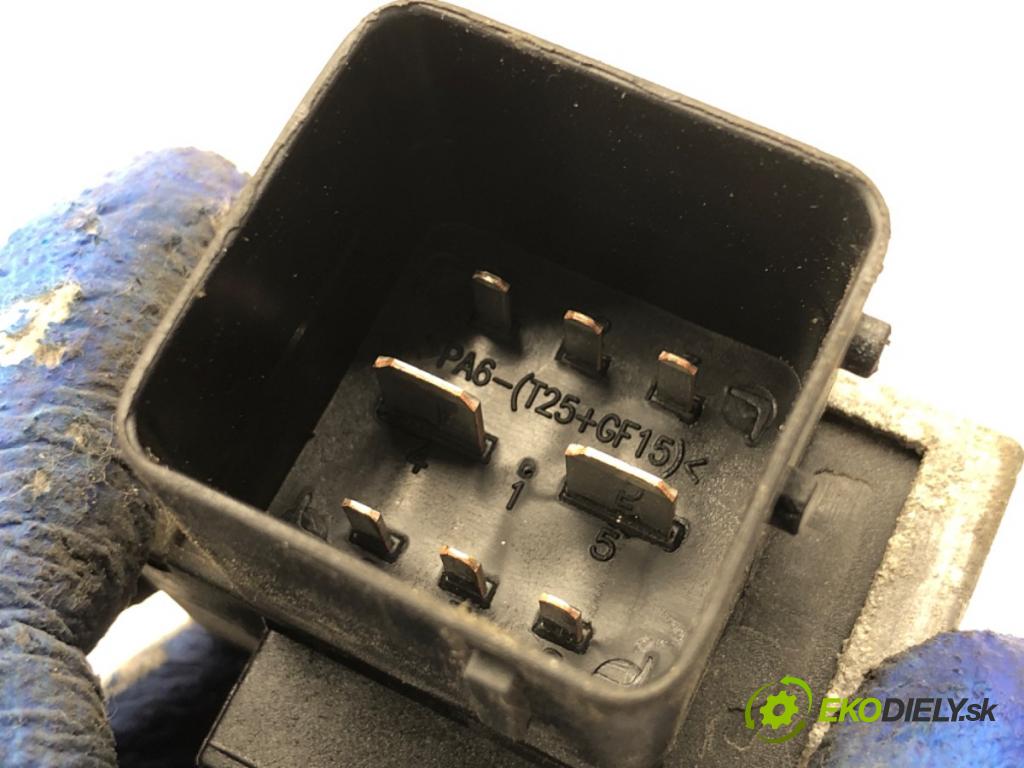 RENAULT MASTER III Skrzynia 2021 120 kW 2.3 dCi 165 FWD (FV0P, FV0U, FV11, FV12) 2298 relé svíček žhavení 110678071R (Relé)