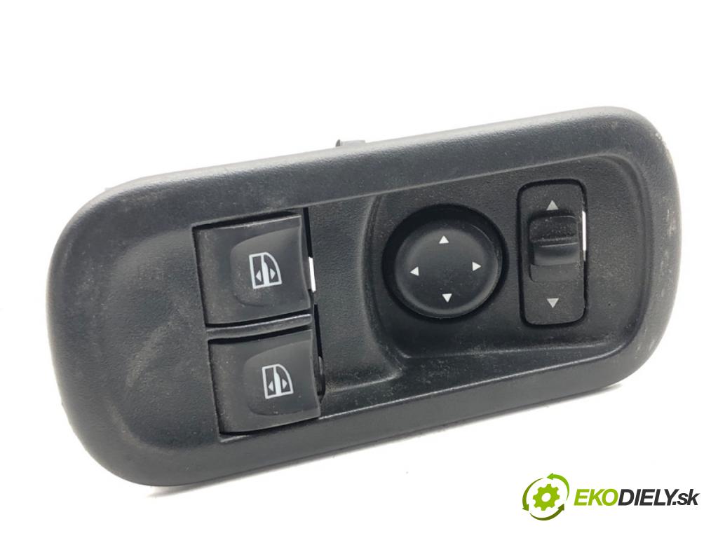RENAULT MASTER III Skrzynia 2021 120 kW 2.3 dCi 165 FWD (FV0P, FV0U, FV11, FV12) 2298 přepínač oken 255704283R (Páčky pod volantem)