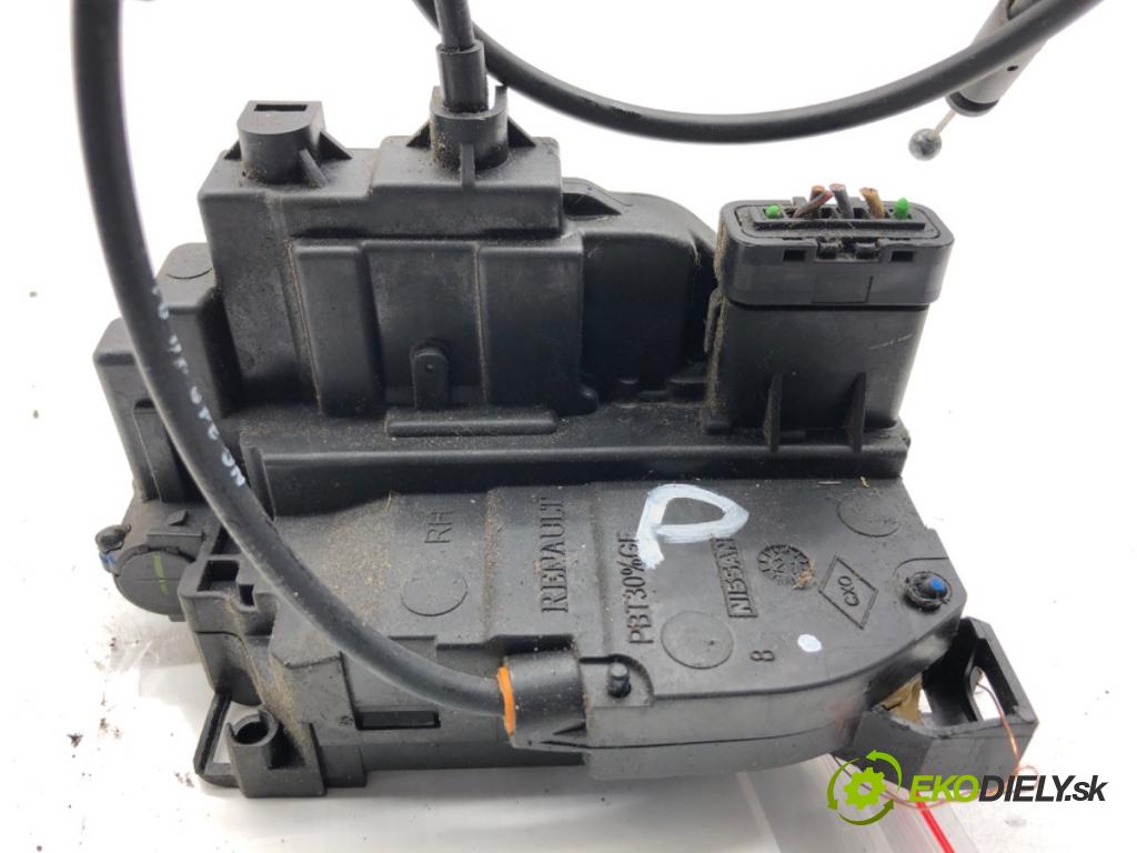 RENAULT MASTER III Skrzynia 2021 120 kW 2.3 dCi 165 FWD (FV0P, FV0U, FV11, FV12) 2298 zámok Dvere pravy predný 805022622R