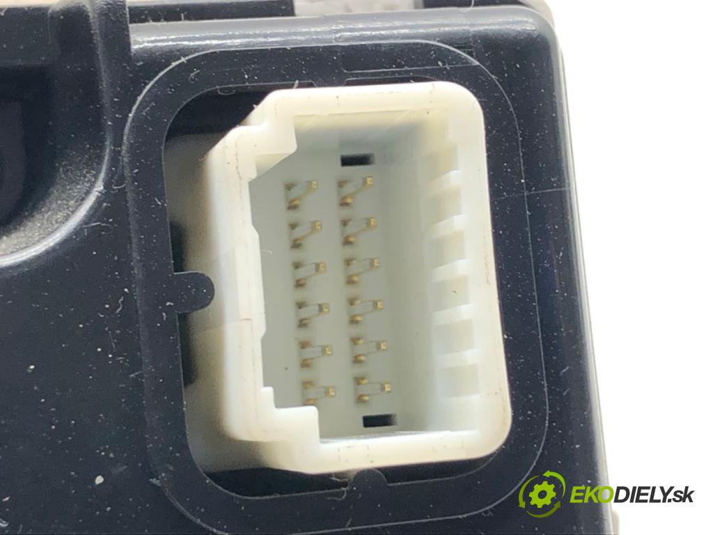 RENAULT MASTER III Skrzynia 2021 120 kW 2.3 dCi 165 FWD (FV0P, FV0U, FV11, FV12) 2298 Panel ovládania kúrenia 275106521R (Prepínacie páčky pod volantom)