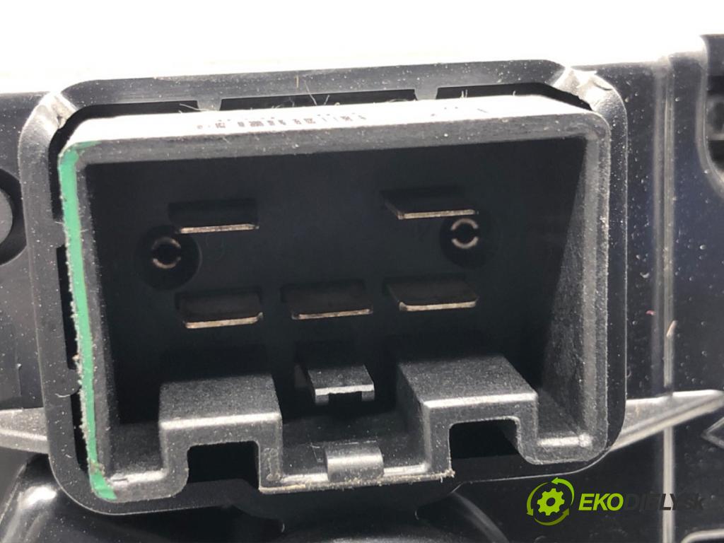 RENAULT MASTER III Skrzynia 2021 120 kW 2.3 dCi 165 FWD (FV0P, FV0U, FV11, FV12) 2298 Panel ovládania kúrenia 275106521R (Prepínacie páčky pod volantom)