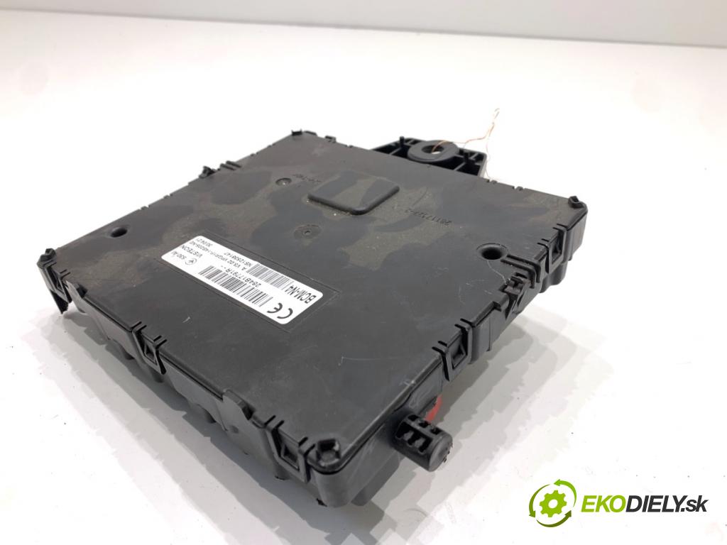 RENAULT MASTER III Skrzynia 2021 120 kW 2.3 dCi 165 FWD (FV0P, FV0U, FV11, FV12) 2298 modul BCM 284B17791R (Řídící jednotka ostatní)