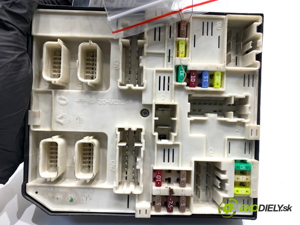 RENAULT MASTER III Skrzynia 2021 120 kW 2.3 dCi 165 FWD (FV0P, FV0U, FV11, FV12) 2298 modul USM 284B63007R (Řídící jednotka ostatní)