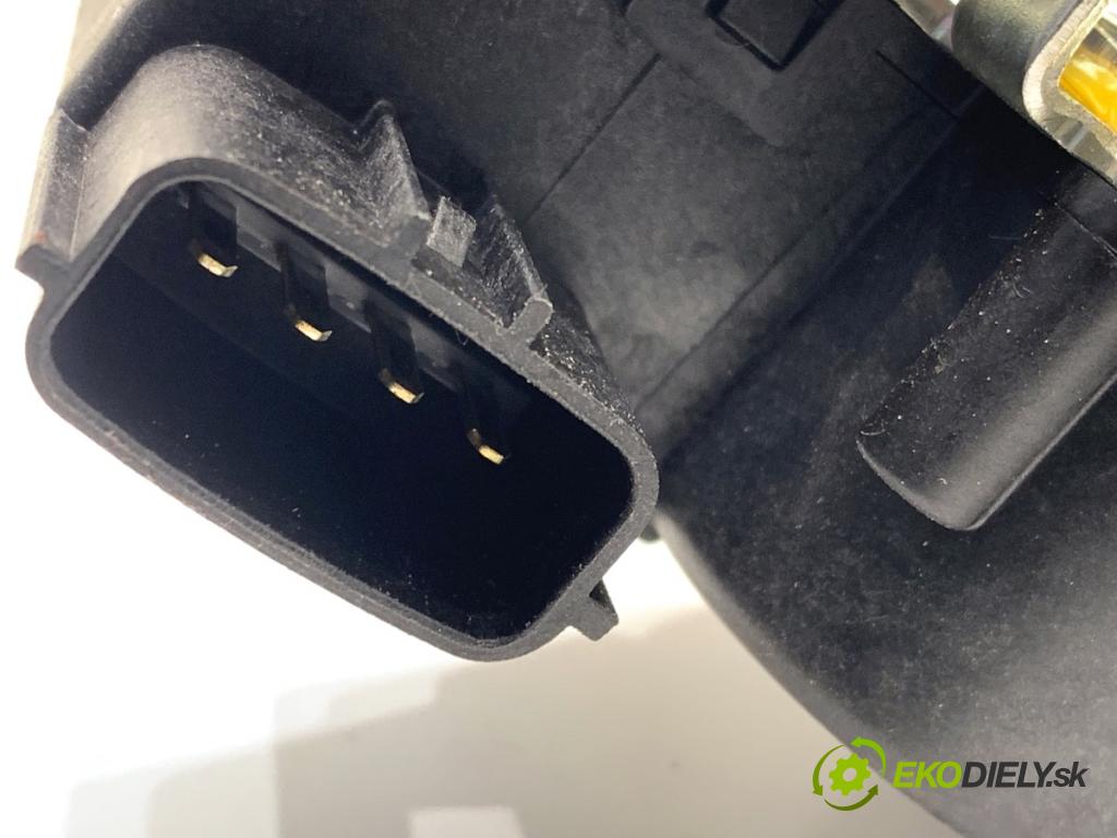 HYUNDAI i20 III liftback 2020 62 kW 1.2 1197 zámok dverí zad 81230C8500