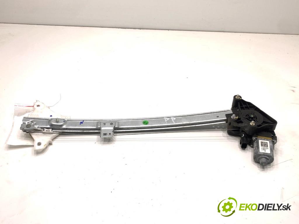 HYUNDAI i20 III liftback 2020 62 kW 1.2 1197 mechanismus okna pravý přední část 82460-Q0000