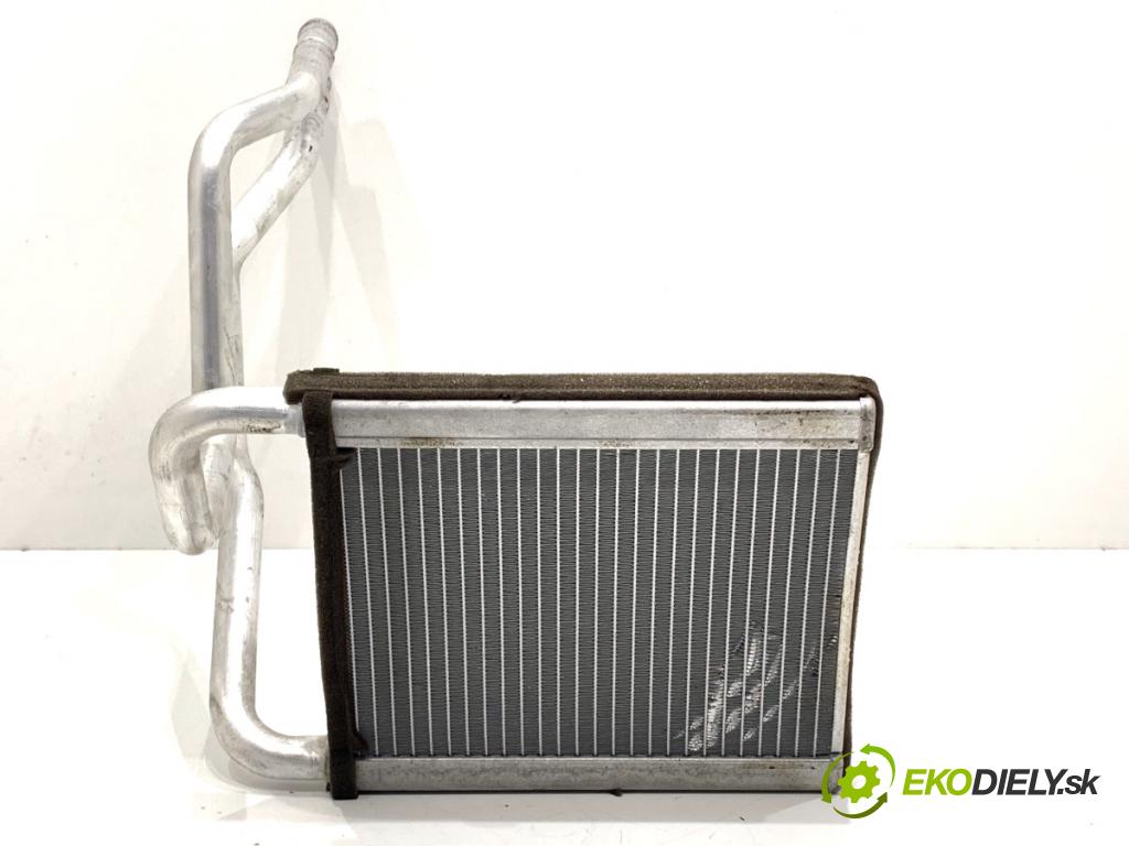 HYUNDAI i20 III liftback 2020 62 kW 1.2 1197 topné těleso radiátor topení  (Radiátor topení)