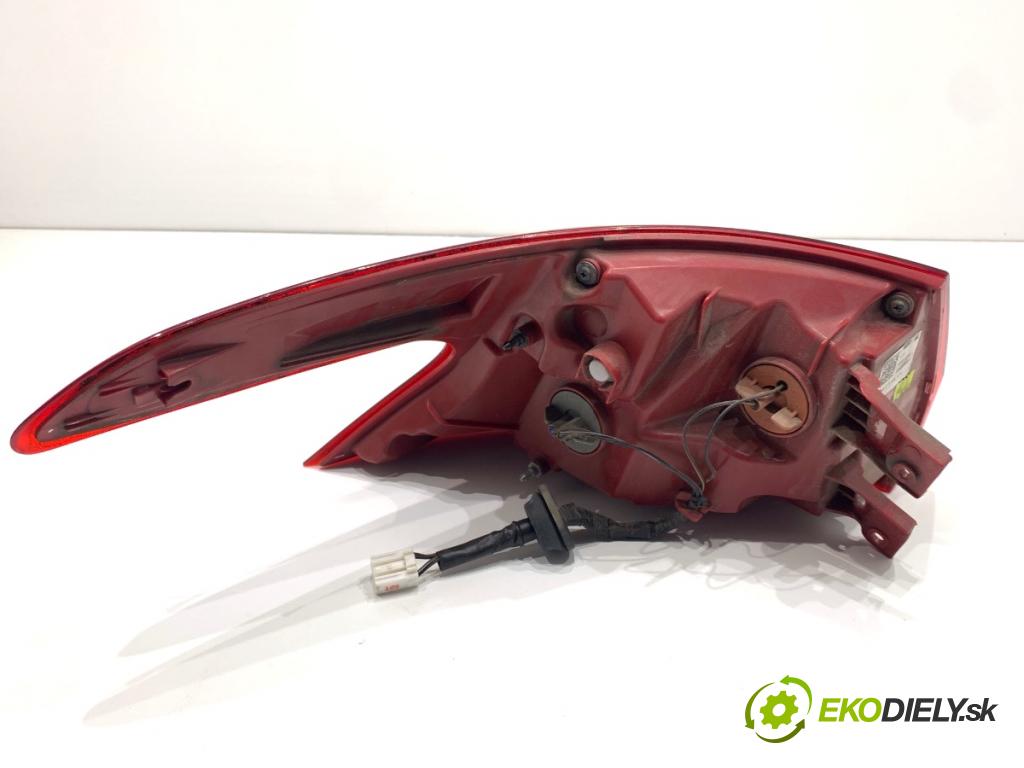 HYUNDAI i20 III liftback 2020 62 kW 1.2 1197 světlo pravý zadní část 92402-Q0000